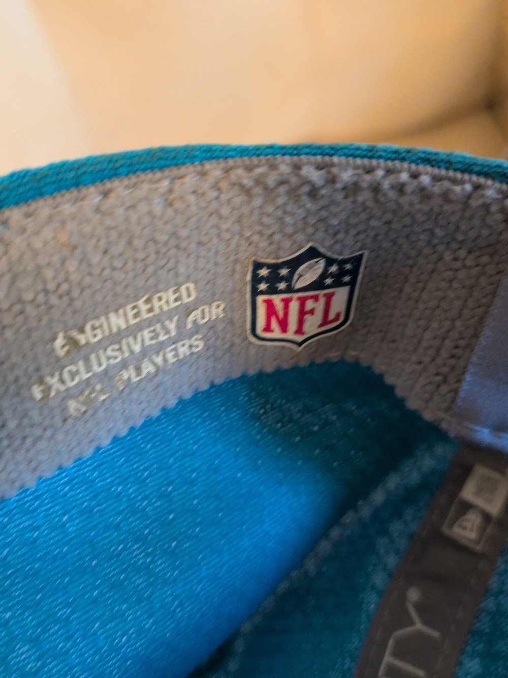 Caroline Panthers NFL NewEra 39THIRTY L/XL Flex Hat - Picture 7 of 8